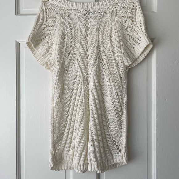Lauren Conrad white knit top, scoop neck, small, - Picture 2 of 5
